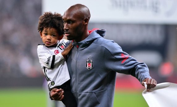 'Ve Beşiktaş'ta Atiba için flaş karar verildi