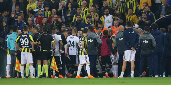 'Avrupalılar, Fenerbahçe-Beşiktaş için bakın neler yazdı?