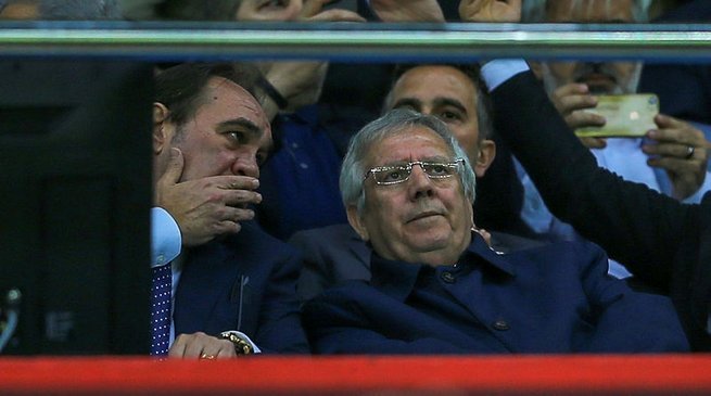 'Aziz Yıldırım'ın Akhisar maçında gözlerden kaçmayan totemi