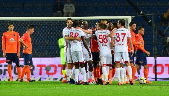'Başakşehir - Sivasspor maçı sonrası patlayan kare