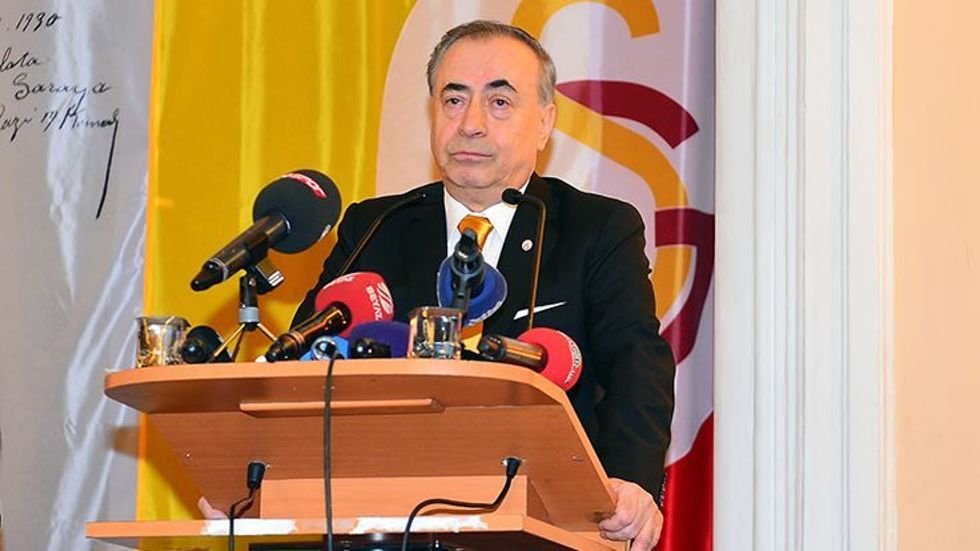 <h2>BAŞKAN OLARAK İLK KEZ SOYUNMA ODASINA İNDİM</h2>