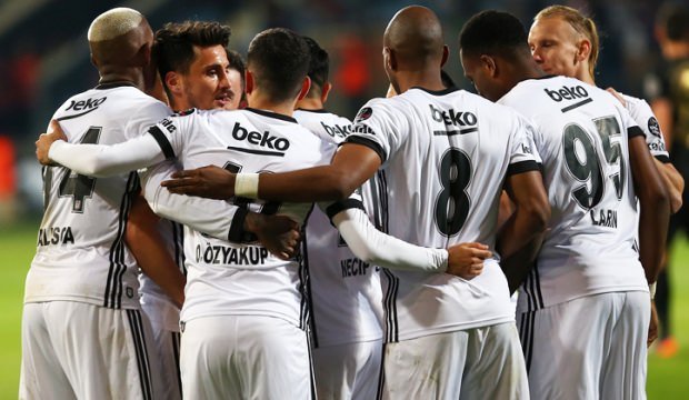 'Beşiktaş, Süper Lig'in zirvesinde! Rakiplerine fark attı