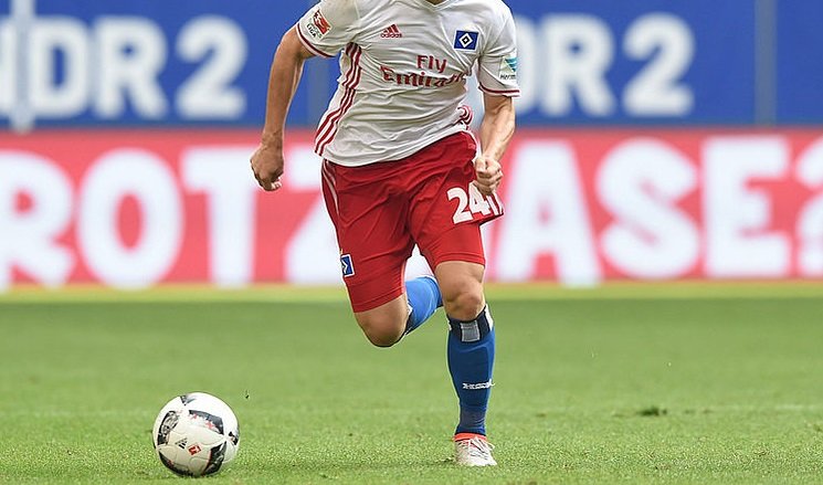 'Beşiktaş'a transferde bedavaya sağ bek!