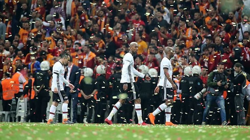 'Beşiktaş'ta deprem! Bileti kesilen yıldız isim