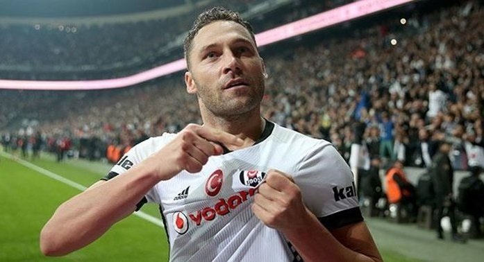 'Dusko Tosic, giderayak espriyi patlattı
