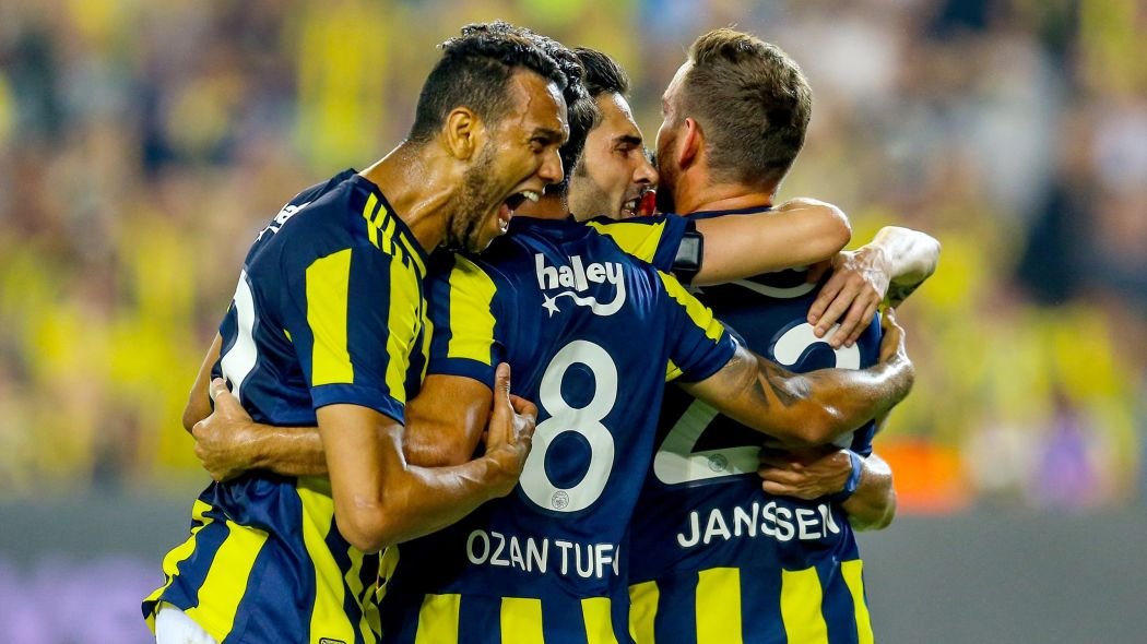 'Fenerbahçe'de ayrılık gerçekleşiyor! İlk yolcu