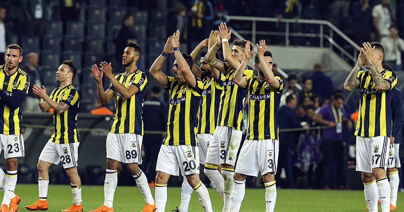'Fenerbahçe'de bilk ilk! Tam 5 futbolcu...