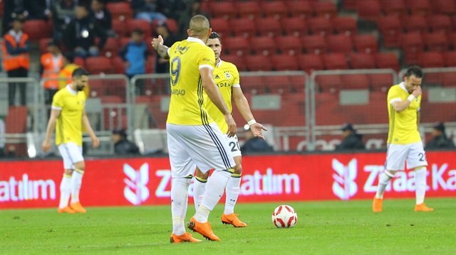 'Fenerbahçe'de inanılmaz olay! 3 maçı da kazansa...