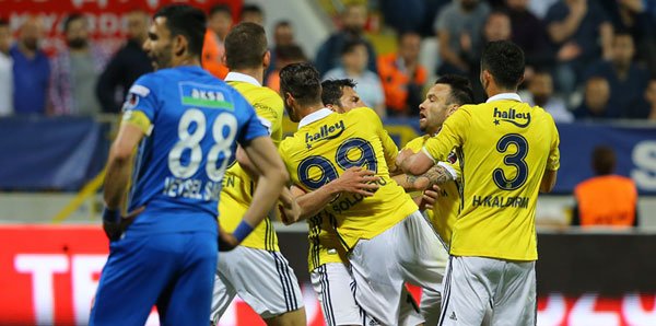 <h2>Fenerbahçe’de kenardan 13 gol geldi</h2>