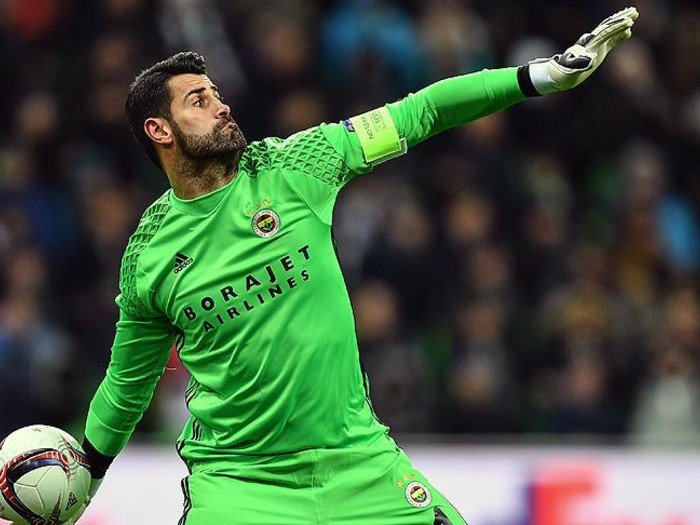 'Fenerbahçe'de Volkan Demirel'den tarihi karar