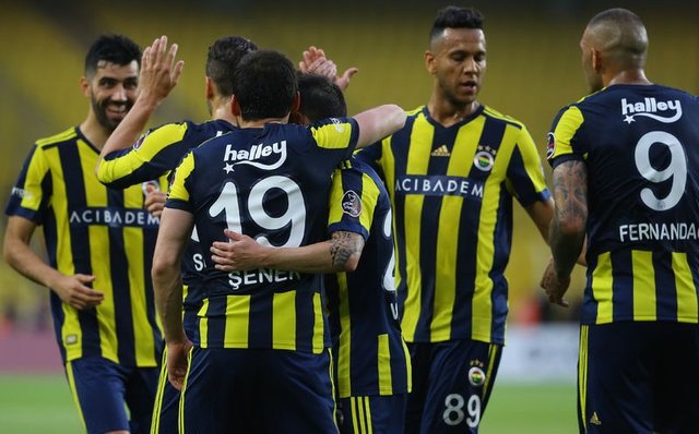 'Fenerbahçe'ye flaş transfer teklifi! 11 milyon Euro