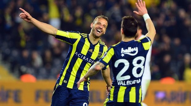 'Fenerbahçe'ye müjdeli haber! Yıldız futbolcu dönüyor