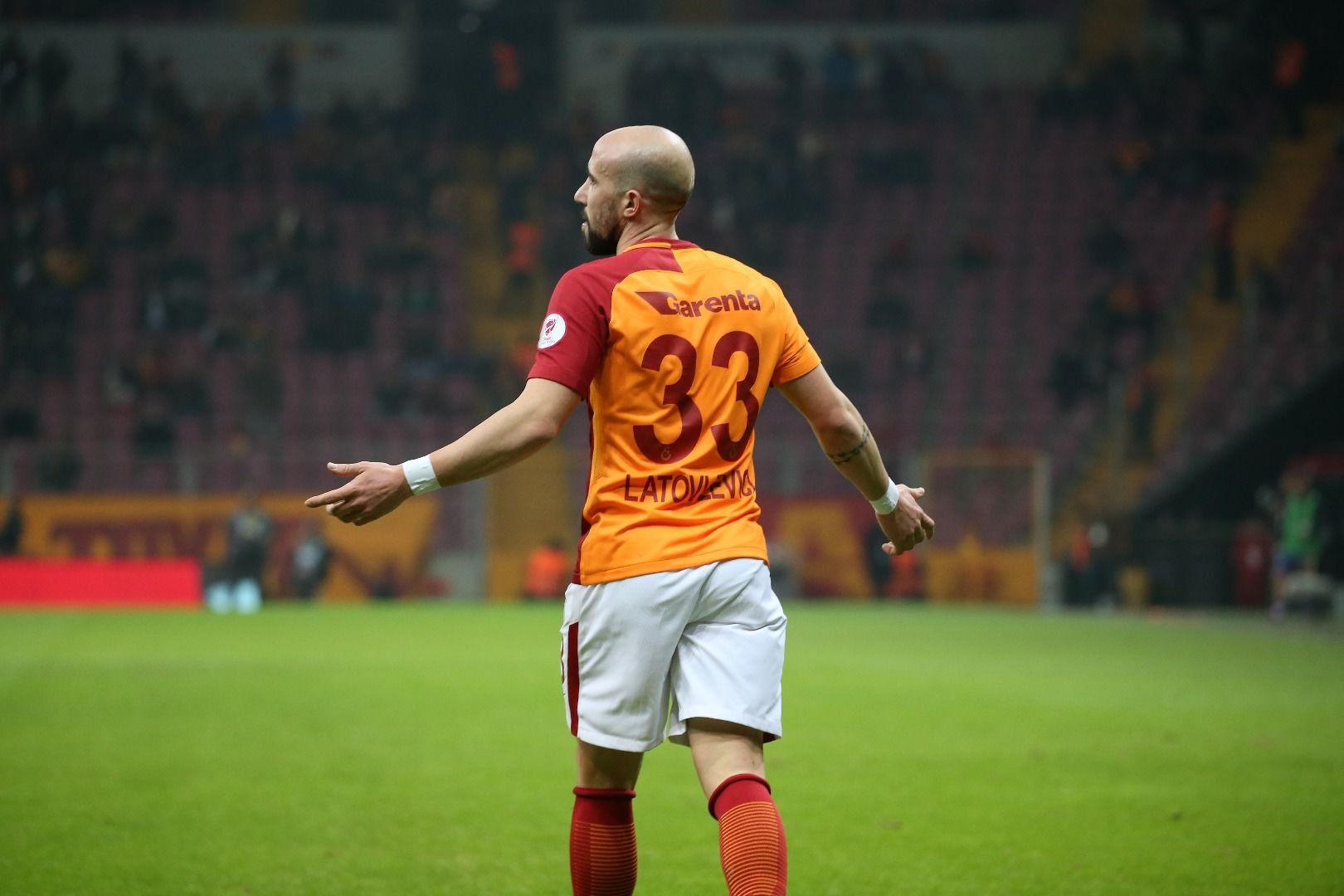 'Galatasaray'da Latovlevici gidiyor, yerine gelecek isim...