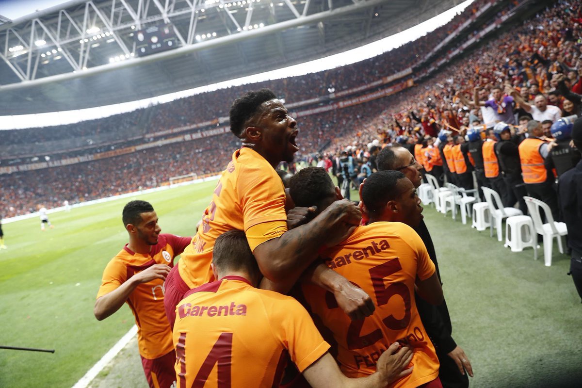 'Galatasaray'da operasyon! Tam 7 ayrılık