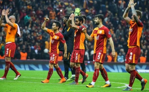 'Galatasaray'da Şampiyonlar Ligi için transfer operasyonu başlıyor