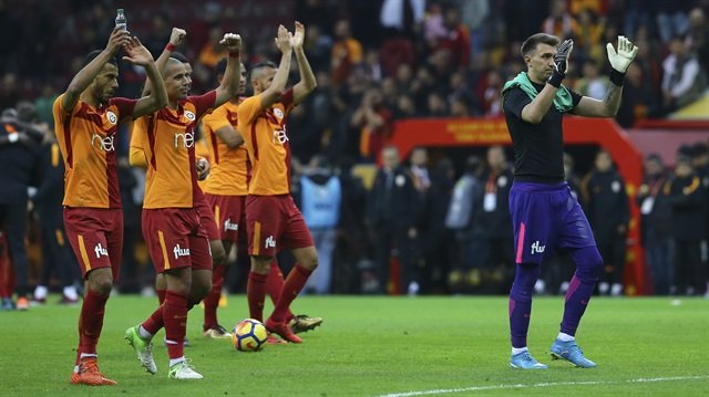 'Galatasaray'da yeni sezonun ilk imzası geldi!