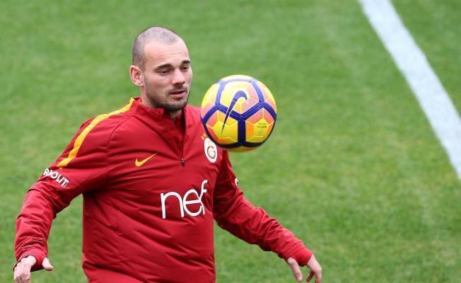 'Galatasaray'dan Sneijder için flaş açıklama! Dönüyor mu?