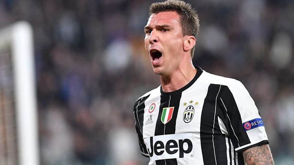 'İtalyanlar duyurdu! Mandzukic ve Beşiktaş...
