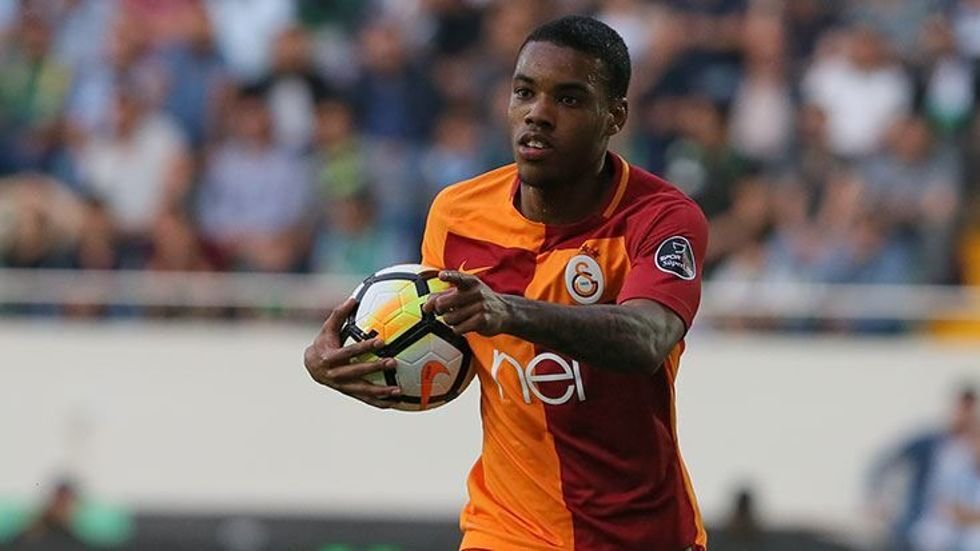 Rodrigues (Profesyonel kariyerindeki ilk şampiyonluk)