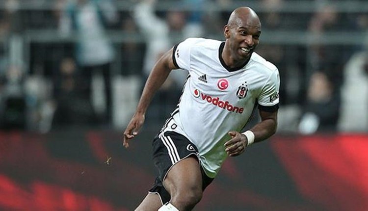 'Ryan Babel'den Demba Ba için kafa karıştıran paylaşım