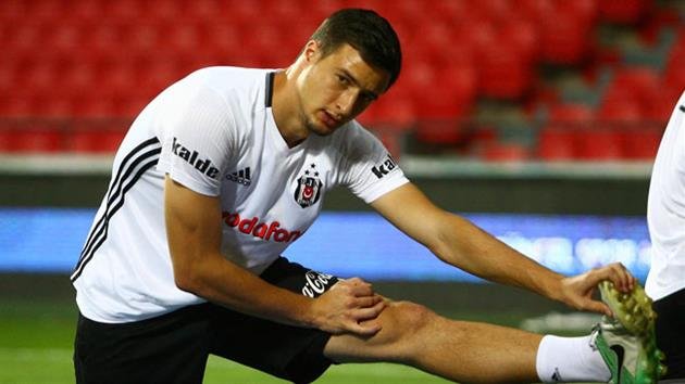 ' Beşiktaş'ta Mitrovic için flaş karar! Transfer...