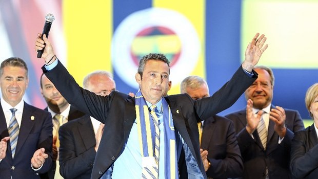 'Ali Koç başkan oldu, capsler patladı!