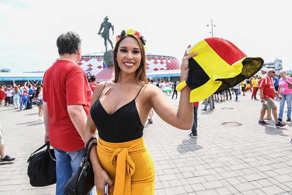 'Belçika tribünlerinde dikkat çeken güzeller