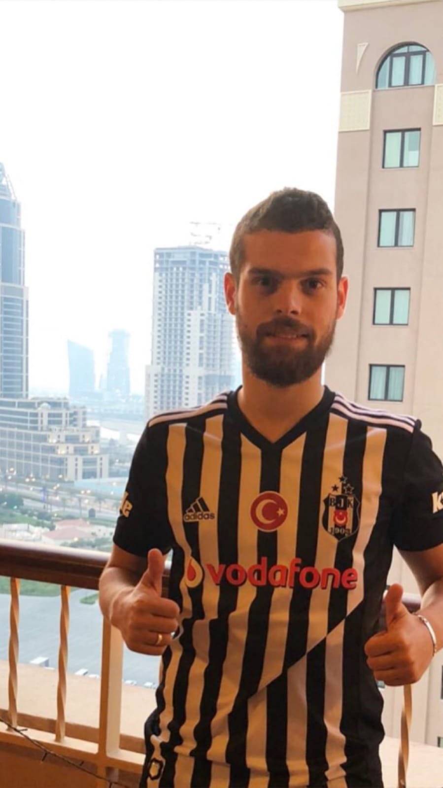 'Beşiktaş, Dokali'yi transfer etti mi? İstanbul'a geldi