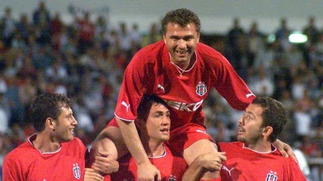 'Beşiktaş efsane futbolcunun görevine son verdi!