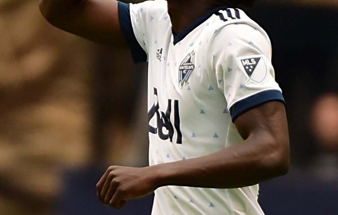 'Beşiktaş transfer için ailesine gitti! Fikret Orman onay verdi