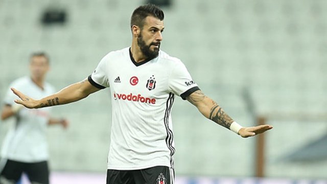 <h2>Beşiktaş’a 7 milyon Euroluk piyango gibi teklif geldi</h2>