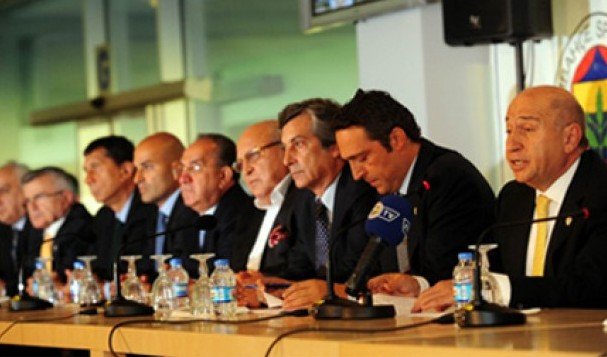 'Fenerbahçe'de bir dönem daha sona erdi! Yollar resmen ayrıldı