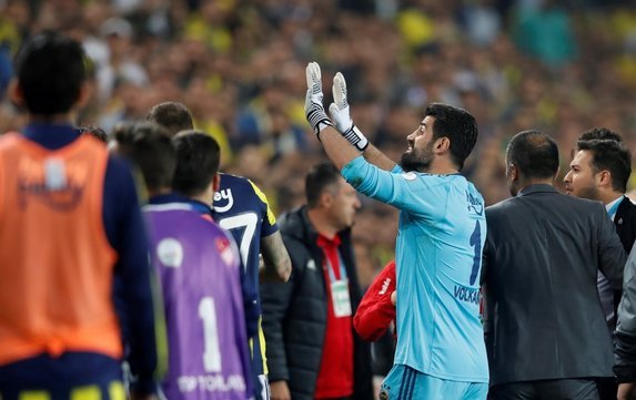 'Fenerbahçe'de Volkan Demirel'in yerine dünya yıldızı