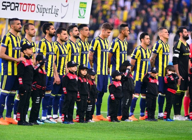 'Fenerbahçe'ye transferde Meksika'dan rakip çıktı!