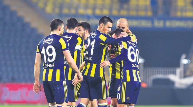 'Flaş! Fenerbahçe'den tam 5 yolcu! Teklifler yağdı