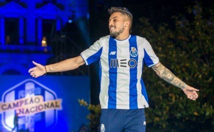 'Galatasaray'a Alex Telles müjdesi! Transfer...