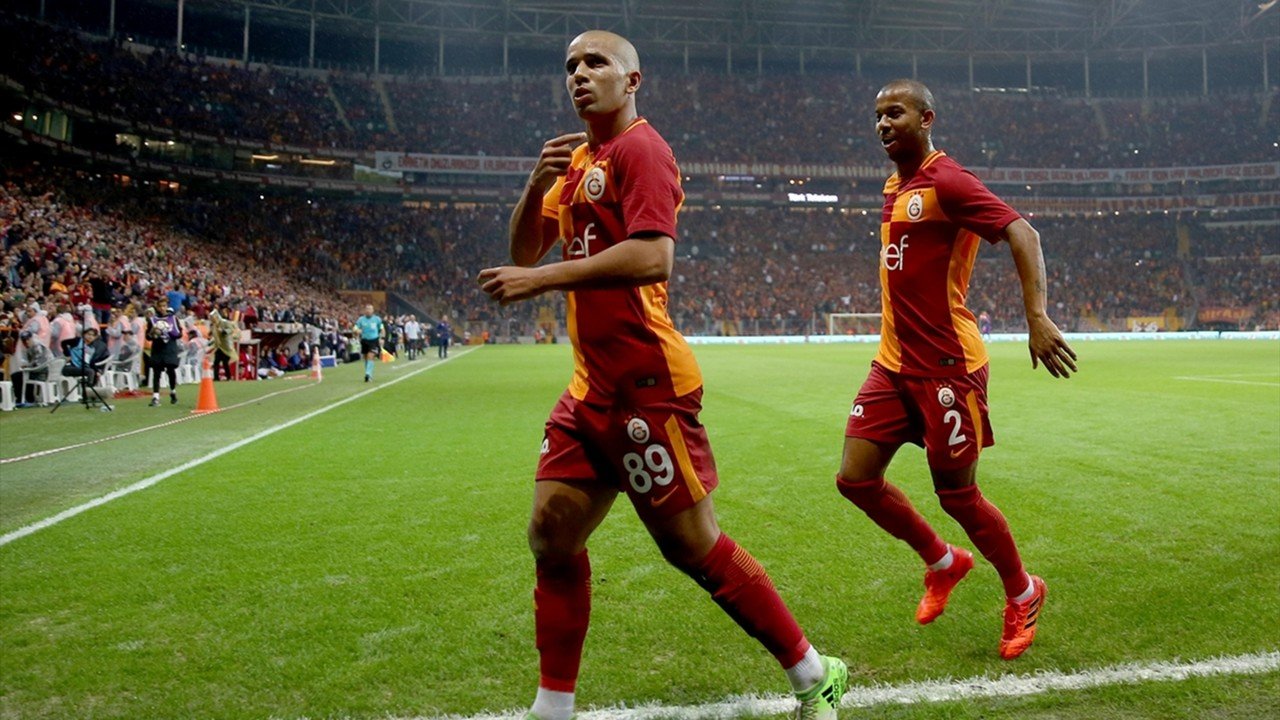 'Galatasaray'da ilk transfer Sofiane Feghouli