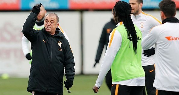 'Galatasaray'da şok iddia! Fatih Terim, Gomis'i...