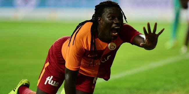 'Galatasaray'dan Bafetimbi Gomis'e Tosic kriteri