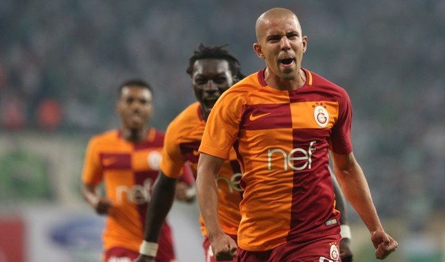 'Galatasaray'dan Feghouli için flaş transfer kararı