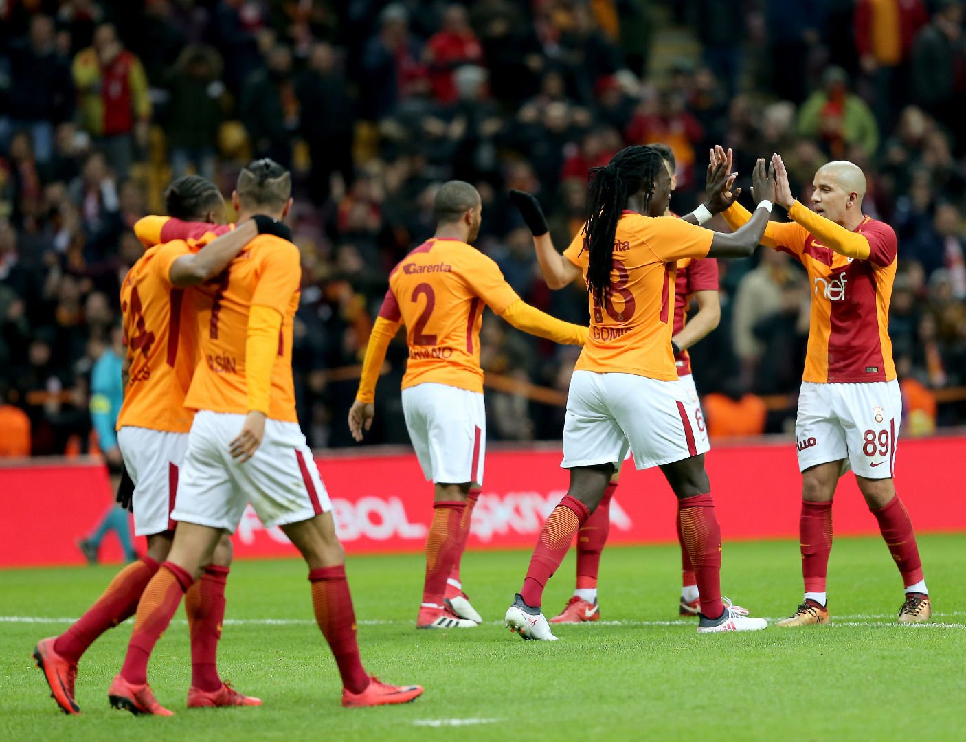 'Galatasaray'dan herkesi şaşırtacak golcü! Taraftarlar ayaklandı