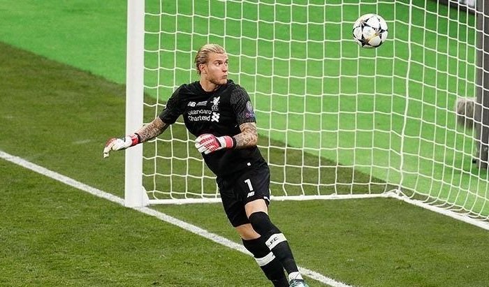 'Liverpool kalecisi Karius'a bir darbe de sevgilisinden!
