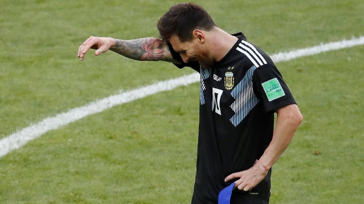 'Messi'ye adım attırmayan İzlandalı futbolcunun asıl mesleği herkesi şaşırttı