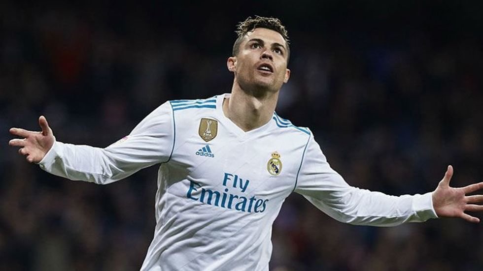 <h2>Ronaldo - 100 milyon euro</h2>