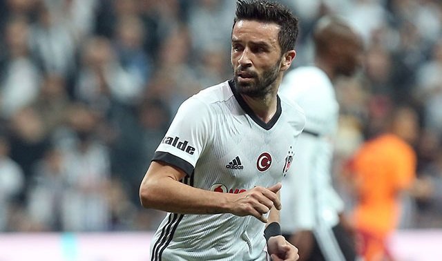 'Şenol Güneş ısrar etti! İşte Beşiktaş'ın yeni sağ beki