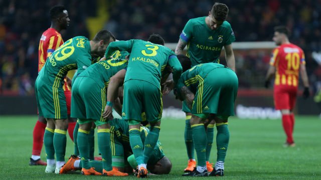 'Süper Lig takımları Fenerbahçe'nin kapısına dayandı! Sıraya girdikleri futbolcu