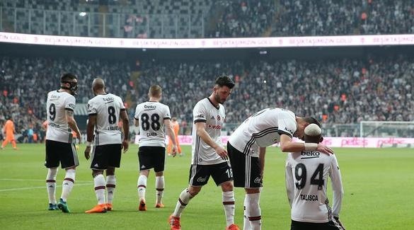 'Ve Beşiktaş'ta karar verildi! 50 milyon Euro için 2 yıldız