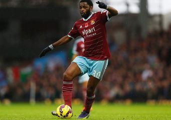 Alex Song - 30 yaşında Ön libero