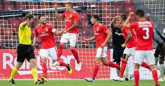 'Benfica'lı oyuncudan Fenerbahçe iddiası! 