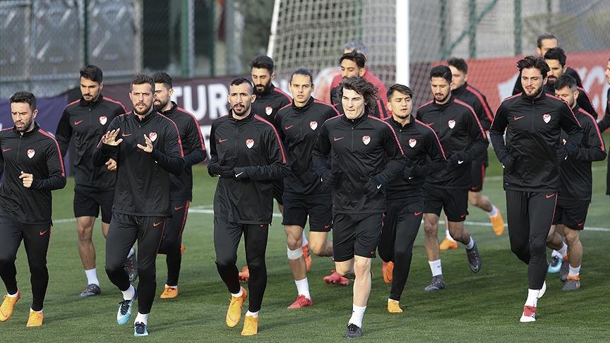 'Beşiktaş milli futbolcu için transfer planını belirledi